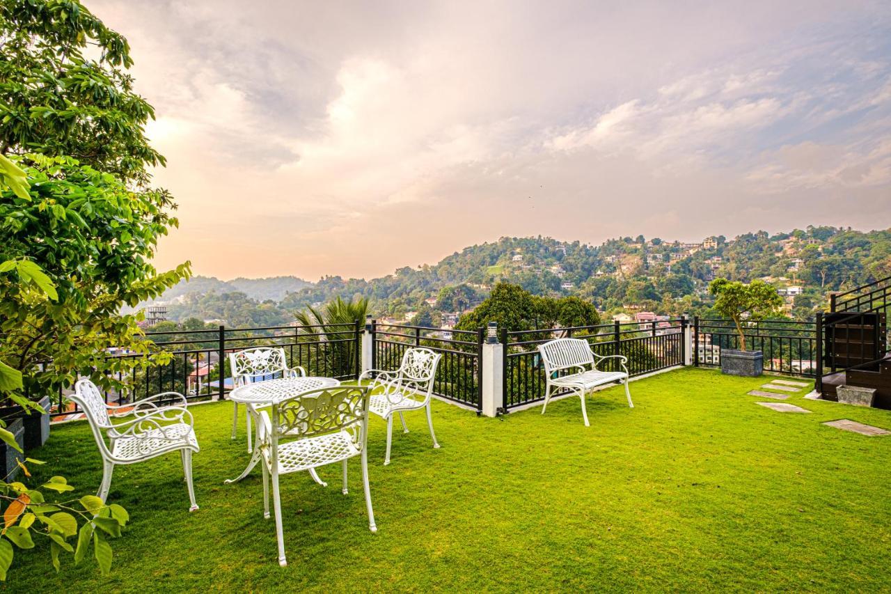 Queens Mount Ridge Kandy Exterior foto