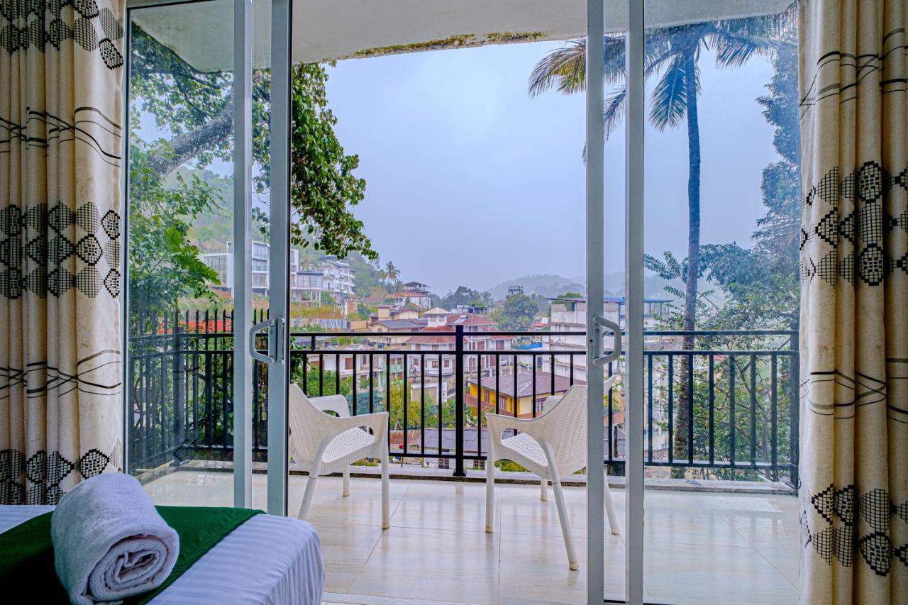 Queens Mount Ridge Kandy Exterior foto