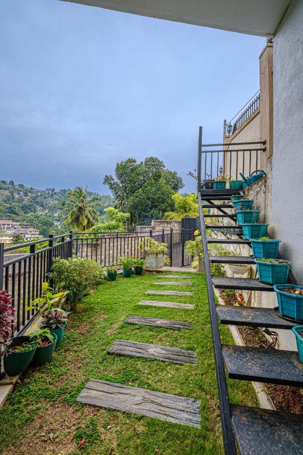 Queens Mount Ridge Kandy Exterior foto