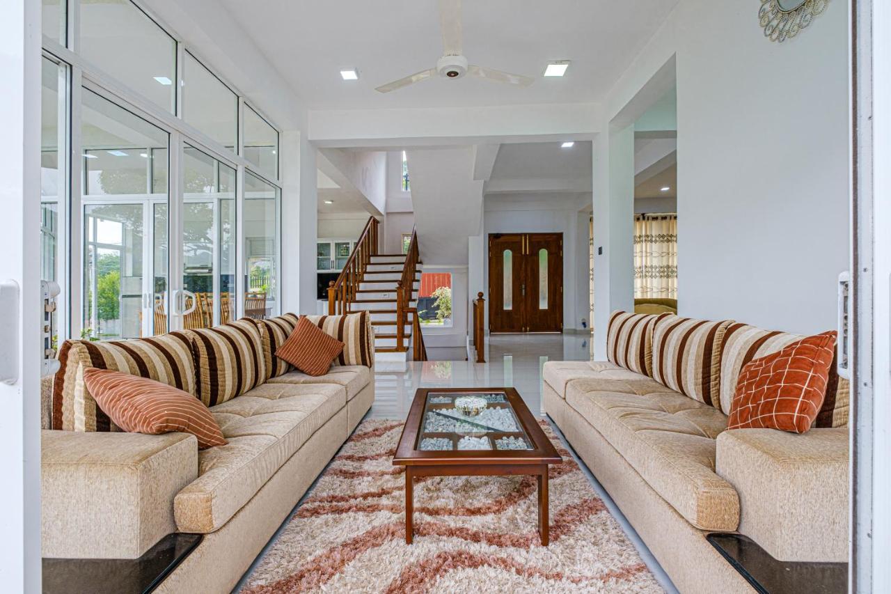 Queens Mount Ridge Kandy Exterior foto
