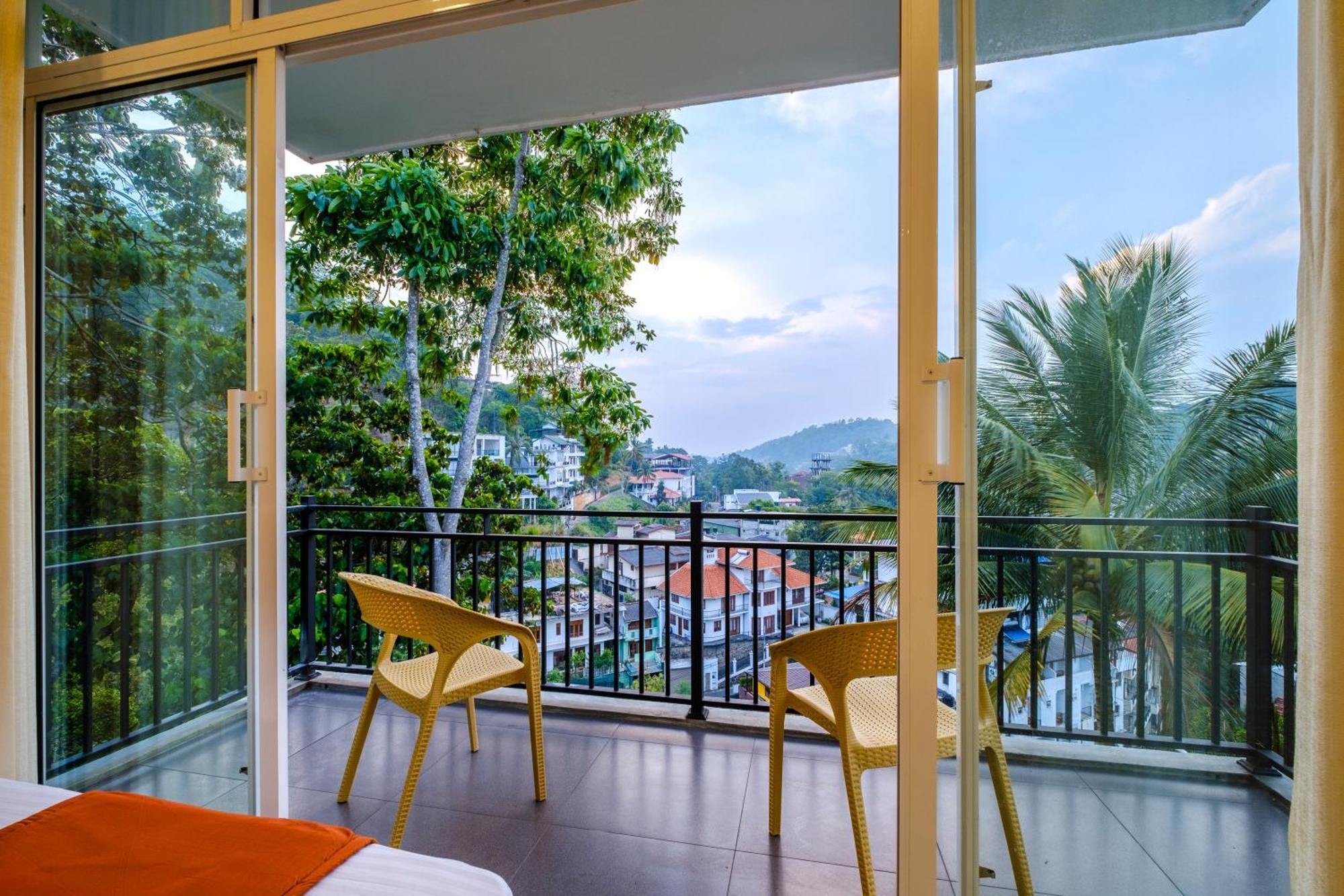 Queens Mount Ridge Kandy Exterior foto